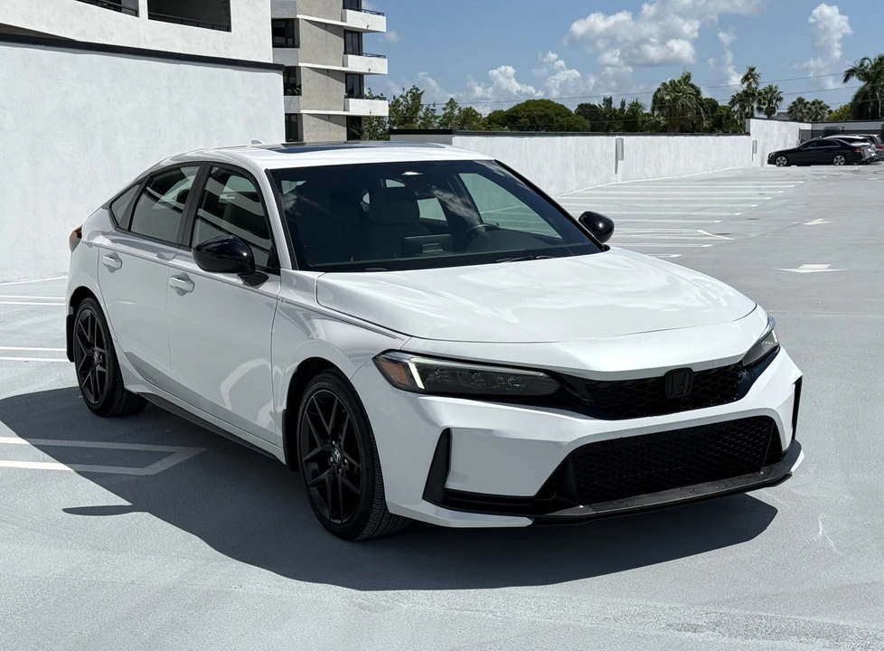 2025 Honda Civic 11th Gen - Image 8 of 30