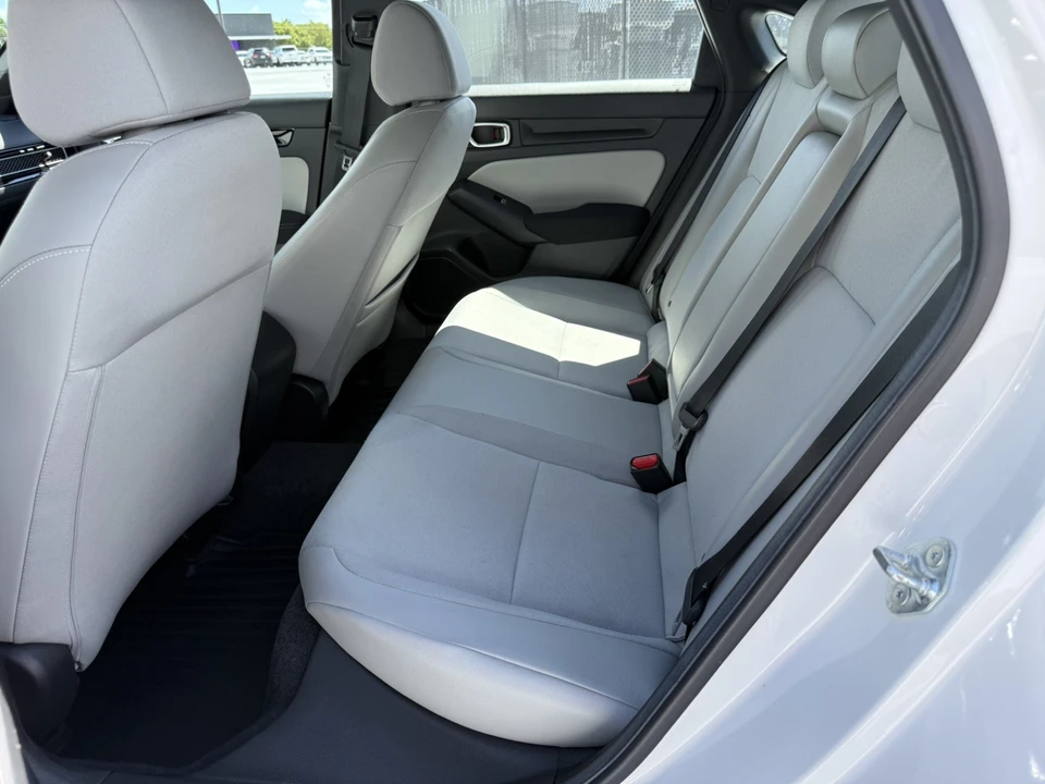 2025 Honda Civic 11th Gen - Image 16 of 30