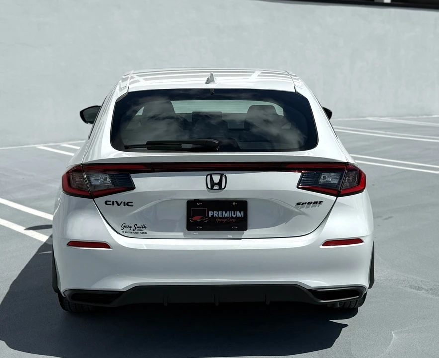 2025 Honda Civic 11th Gen - Image 4 of 30