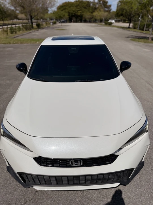 2025 Honda Civic 11th Gen - Image 14 of 21