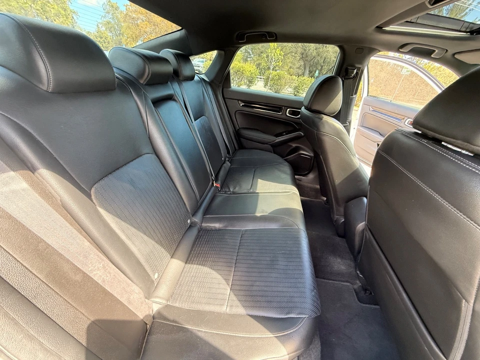 2025 Honda Civic 11th Gen - Image 20 of 21