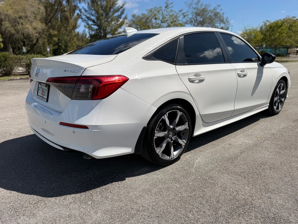 2025 Honda Civic 11th Gen - Image 5 of 21