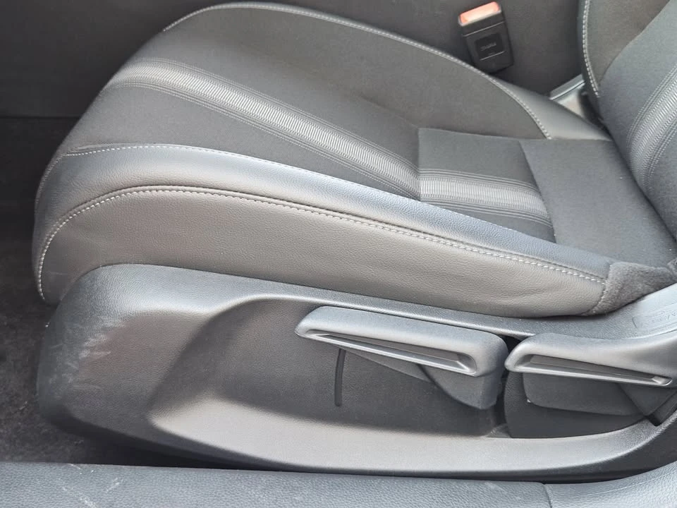 2025 Honda Civic 11th Gen - Image 16 of 19