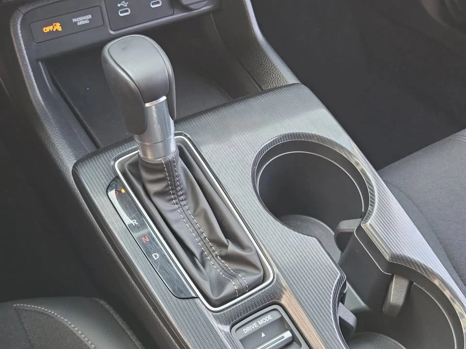 2025 Honda Civic 11th Gen - Image 14 of 19
