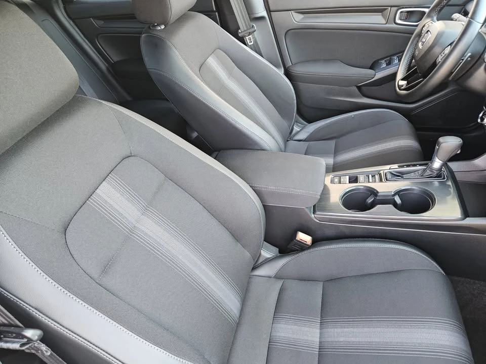 2025 Honda Civic 11th Gen - Image 9 of 19