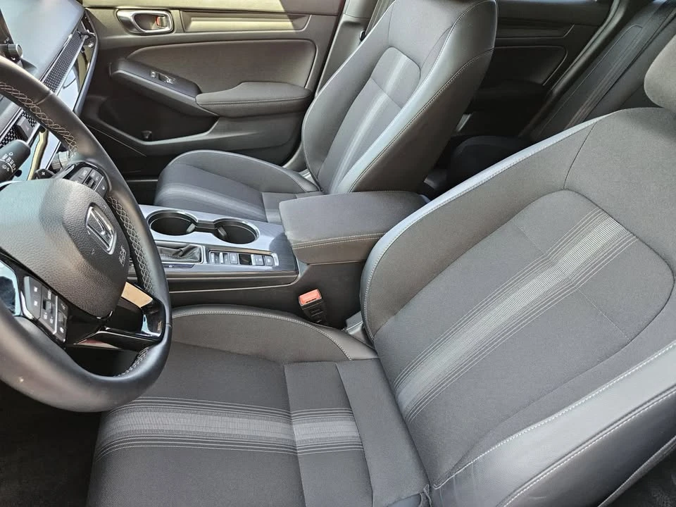2025 Honda Civic 11th Gen - Image 8 of 19
