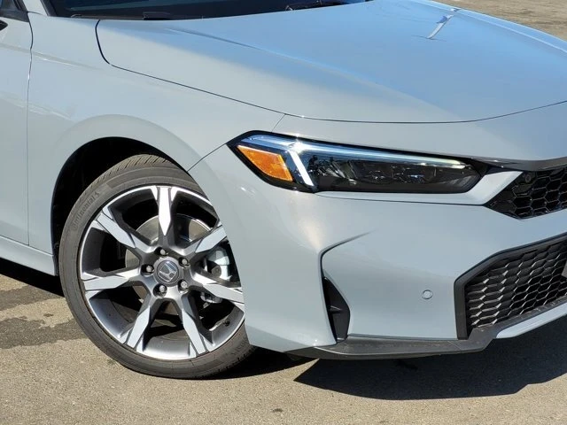 2025 Honda Civic 11th Gen - Image 3 of 12