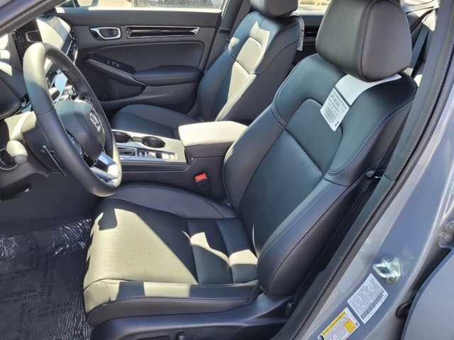 2025 Honda Civic 11th Gen - Image 9 of 12