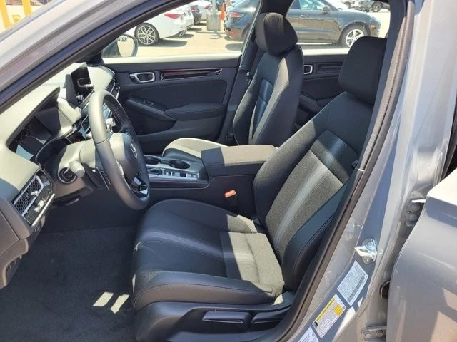 2025 Honda Civic 11th Gen - Image 9 of 12