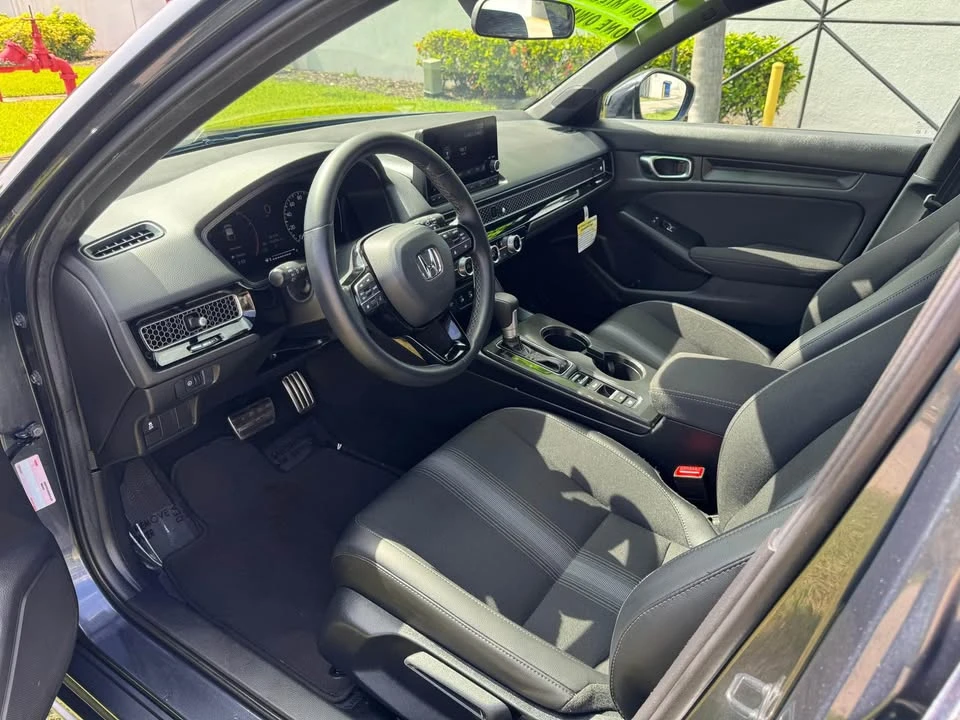 2025 Honda Civic 11th Gen - Image 9 of 15