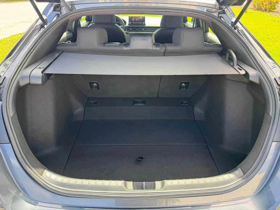 2025 Honda Civic 11th Gen - Image 11 of 15