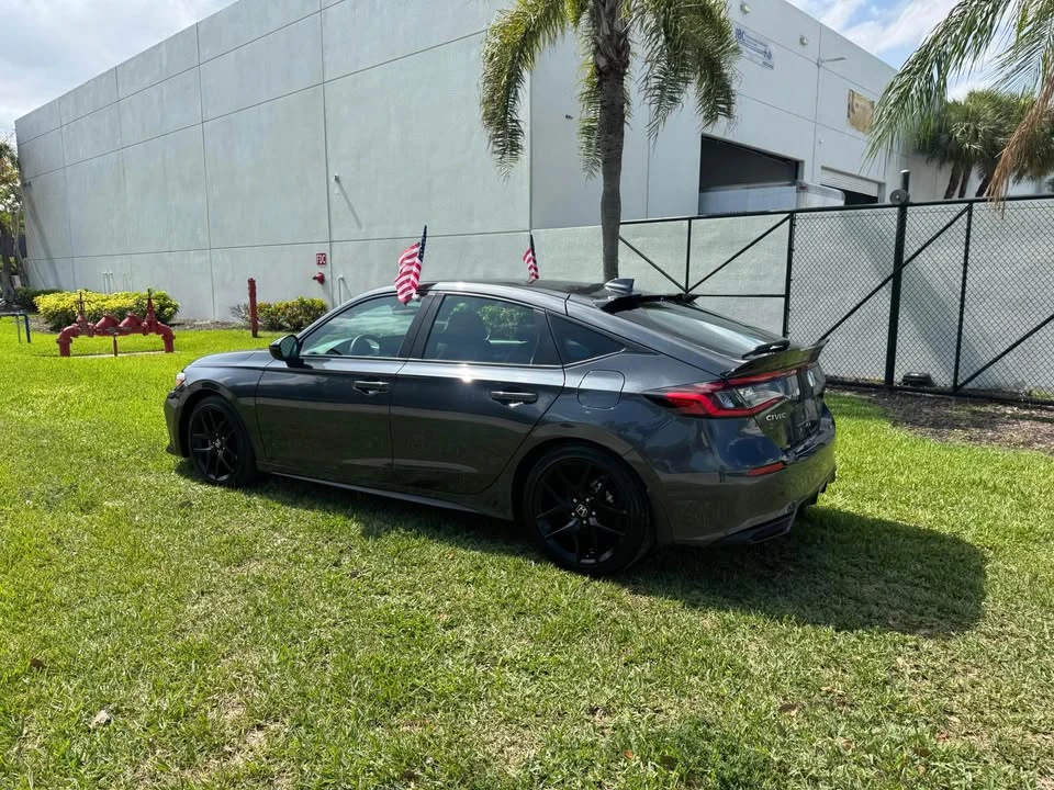 2025 Honda Civic 11th Gen - Image 3 of 15