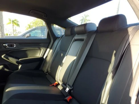 2025 Honda Civic 11th Gen - Image 9 of 19