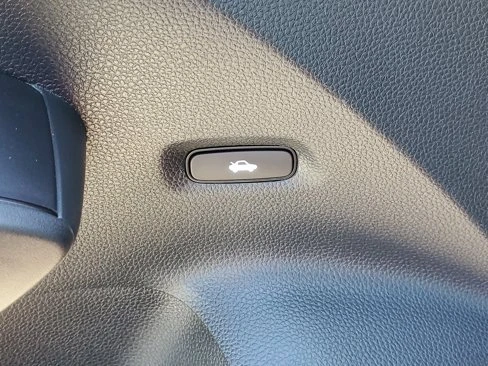 2025 Honda Civic 11th Gen - Image 12 of 19