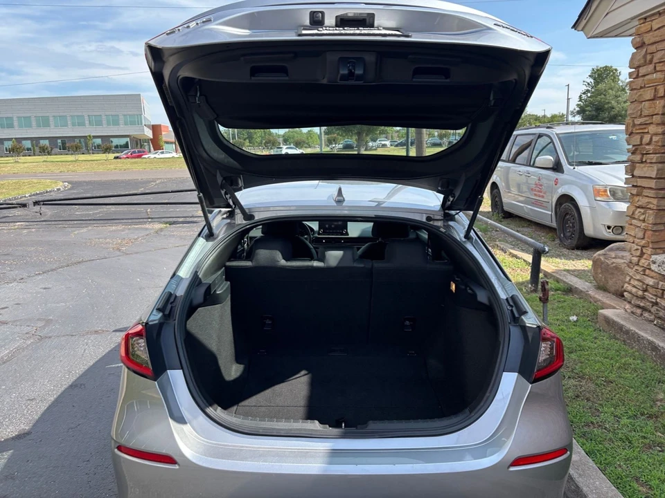 2025 Honda Civic 11th Gen - Image 27 of 31