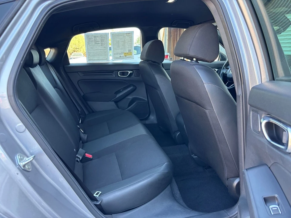 2025 Honda Civic 11th Gen - Image 26 of 31