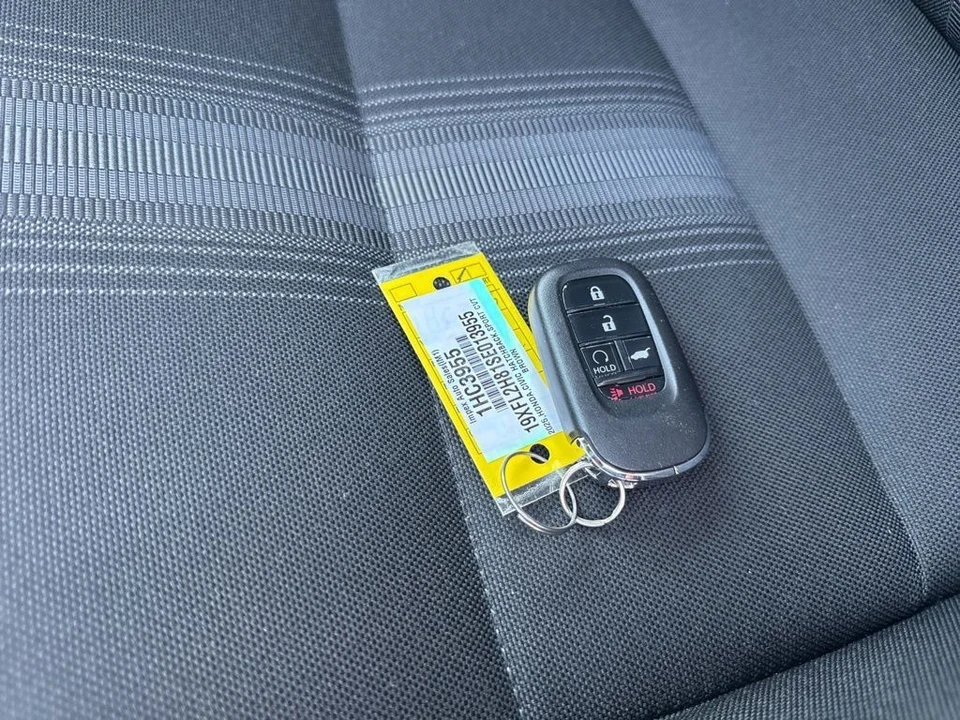 2025 Honda Civic 11th Gen - Image 30 of 31