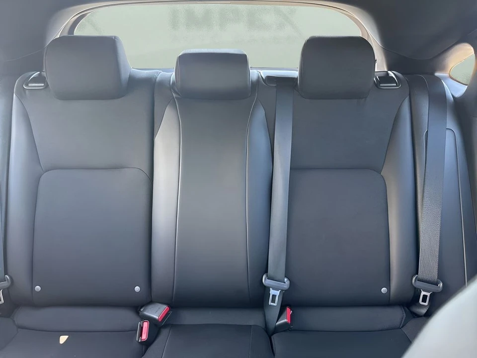 2025 Honda Civic 11th Gen - Image 10 of 31
