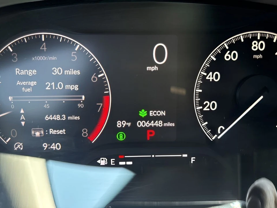 2025 Honda Civic 11th Gen - Image 20 of 31