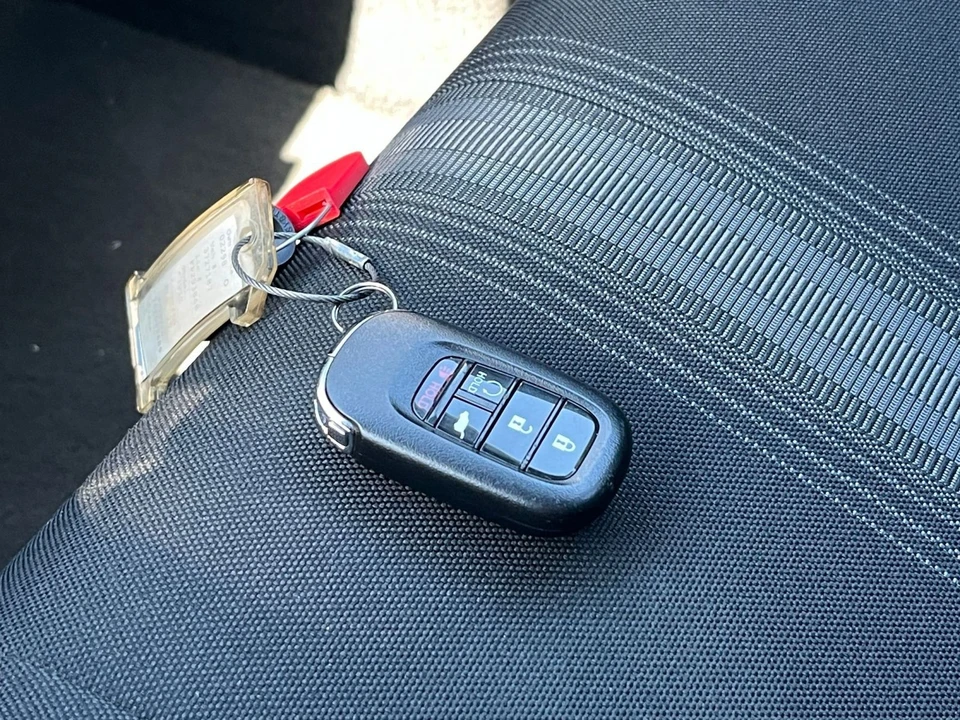 2025 Honda Civic 11th Gen - Image 25 of 31