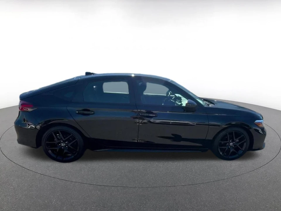 2025 Honda Civic 11th Gen - Image 18 of 31