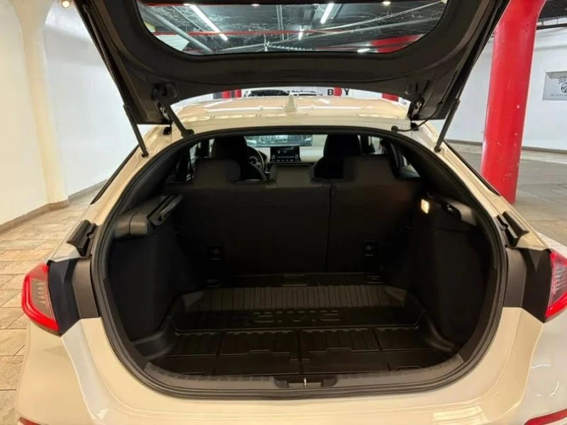 2025 Honda Civic 11th Gen - Image 9 of 12