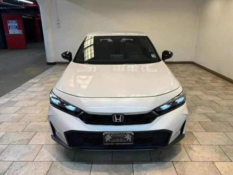 2025 Honda Civic 11th Gen - Image 4 of 12