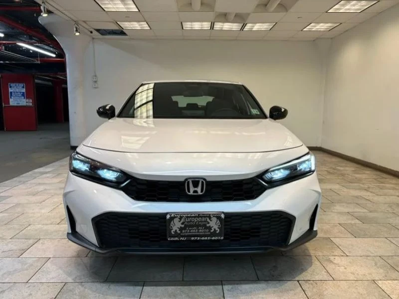 2025 Honda Civic 11th Gen - Image 3 of 12