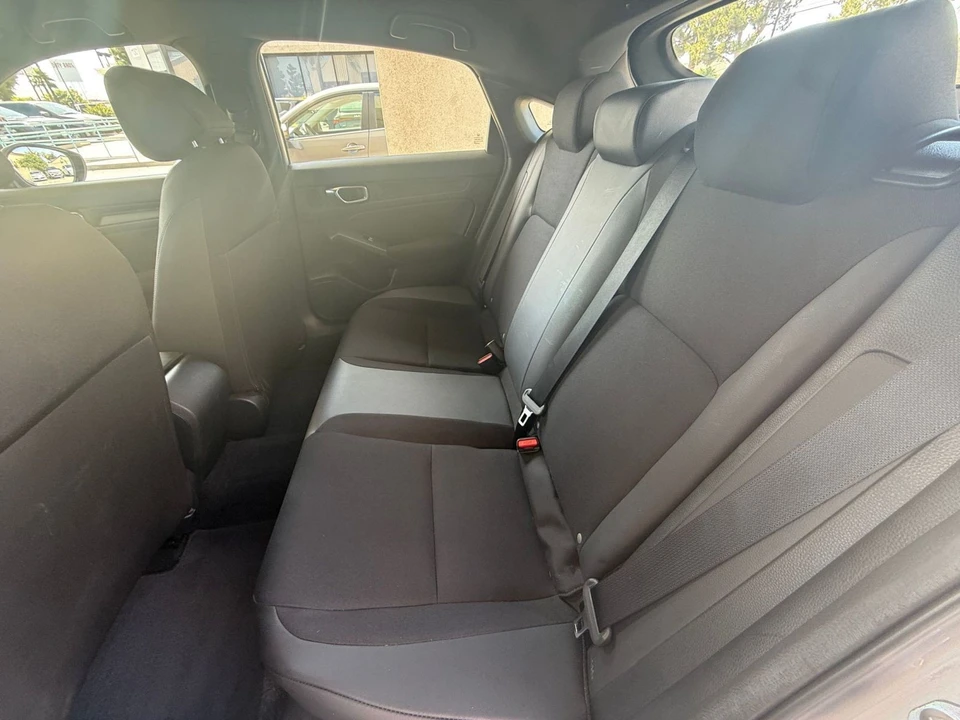 2025 Honda Civic 11th Gen - Image 24 of 31