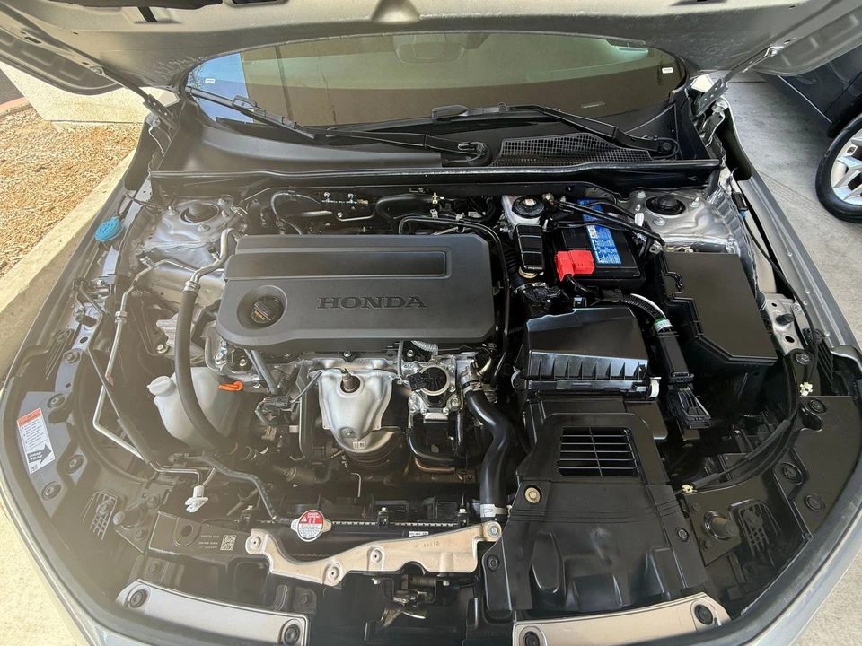 2025 Honda Civic 11th Gen - Image 30 of 31