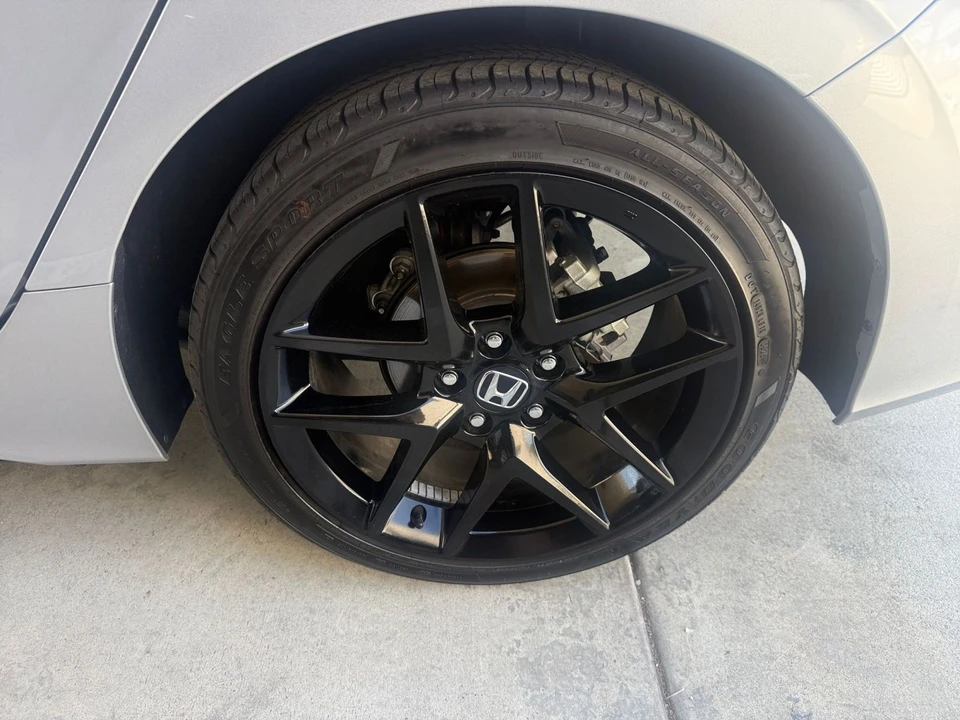 2025 Honda Civic 11th Gen - Image 28 of 31