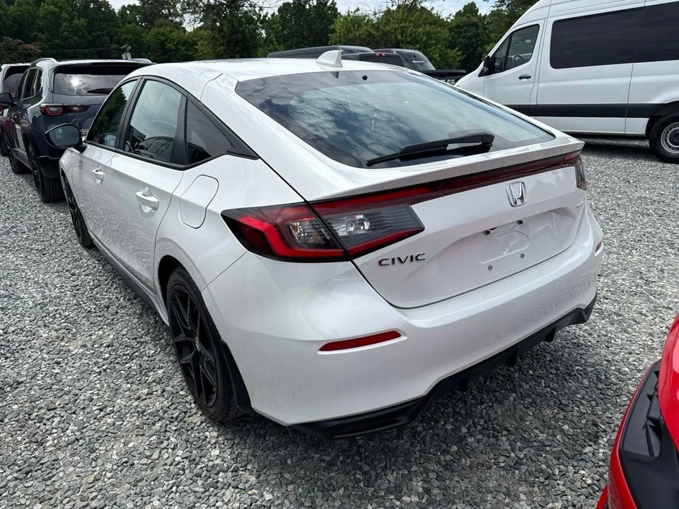 2025 Honda Civic 11th Gen - Image 4 of 5