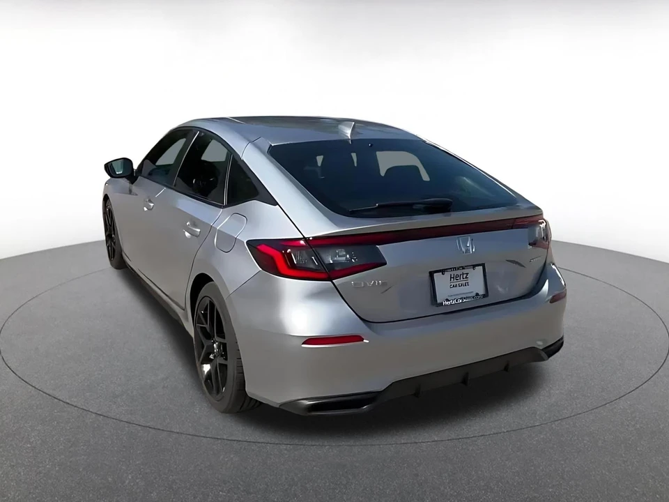 2025 Honda Civic 11th Gen - Image 13 of 31
