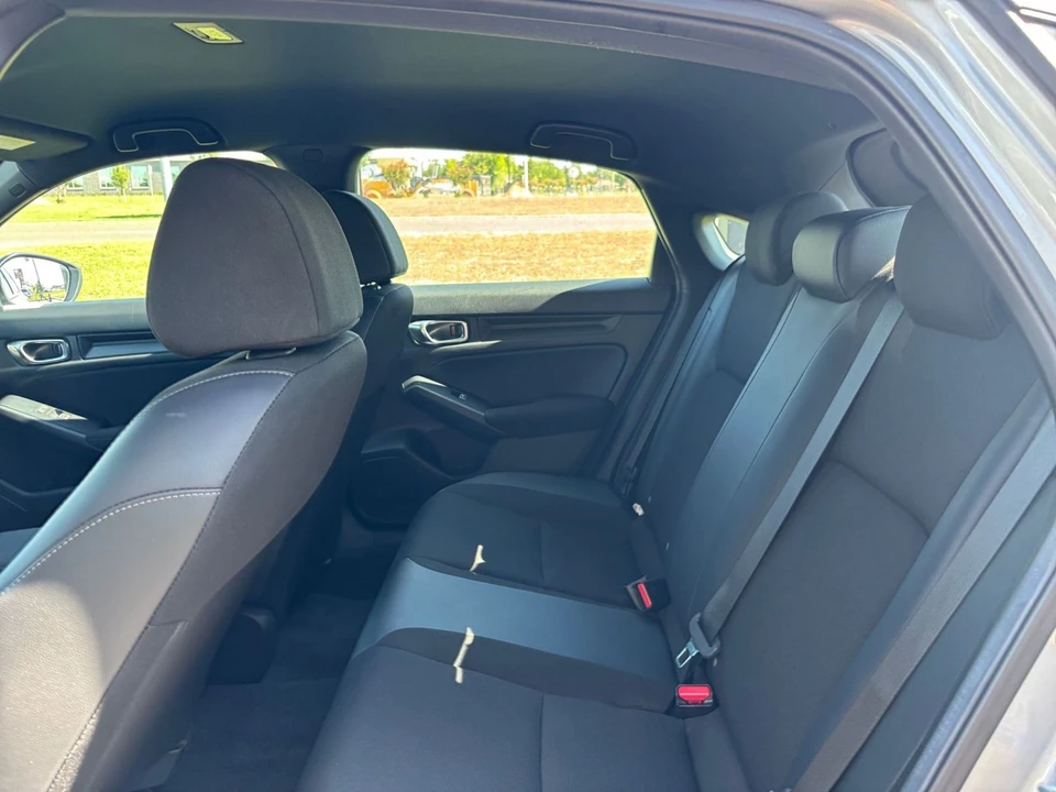 2025 Honda Civic 11th Gen - Image 26 of 31