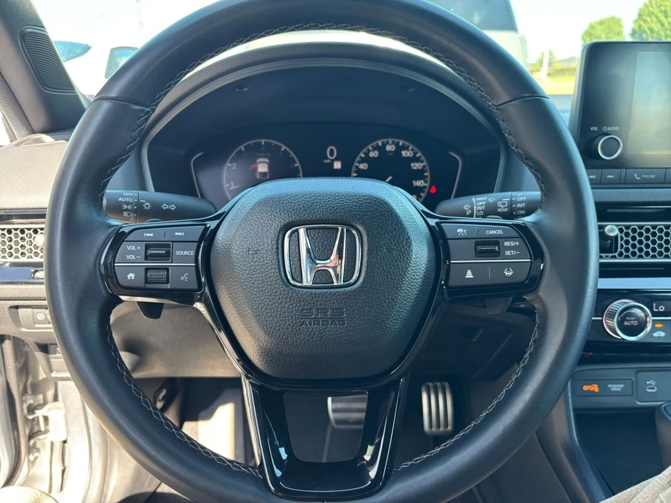 2025 Honda Civic 11th Gen - Image 29 of 31