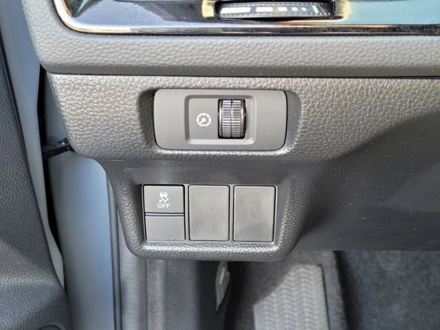 2025 Honda Civic 11th Gen - Image 17 of 27