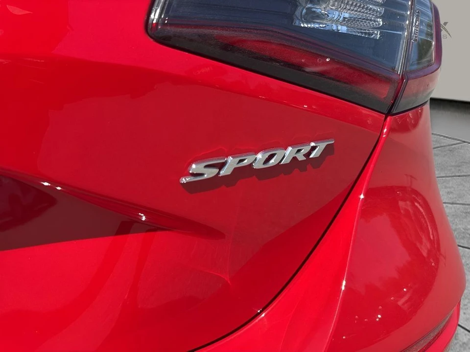 2025 Honda Civic 11th Gen - Image 28 of 31