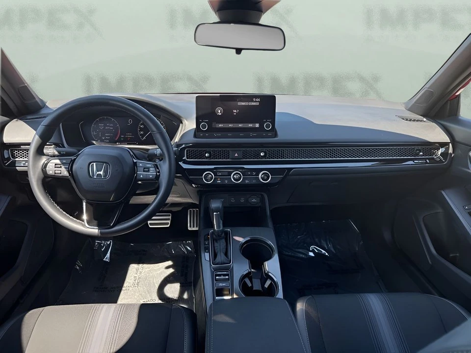2025 Honda Civic 11th Gen - Image 12 of 31