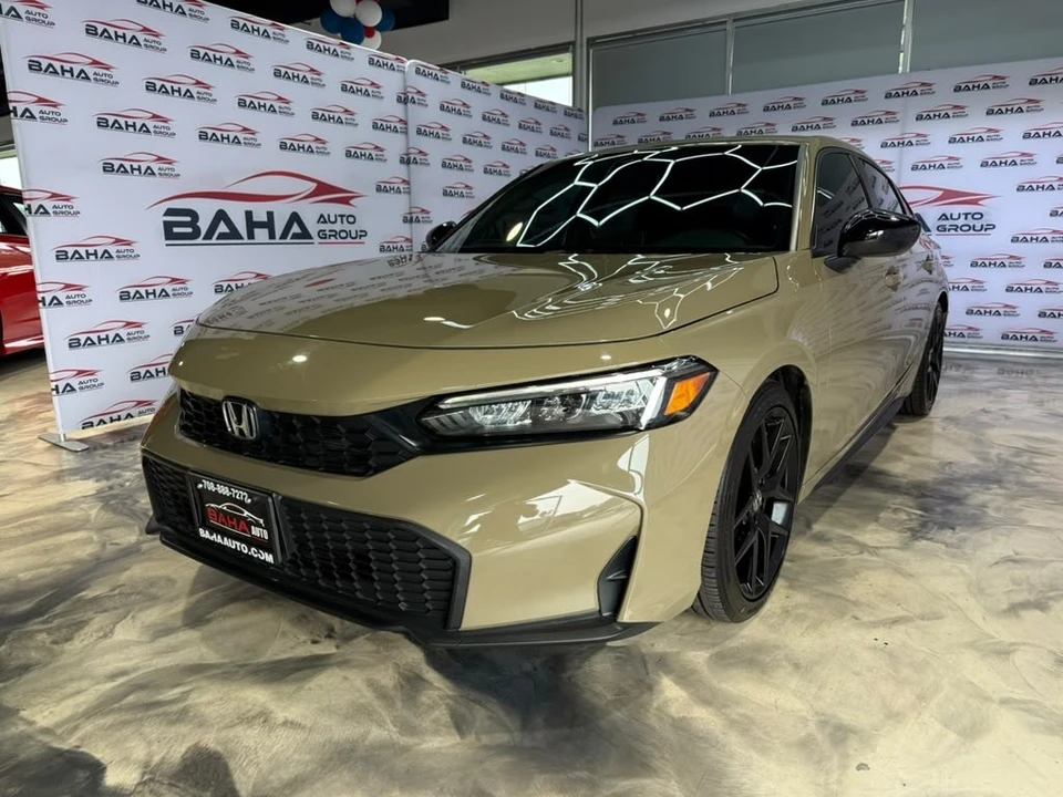 2025 Honda Civic 11th Gen - Image 2 of 31