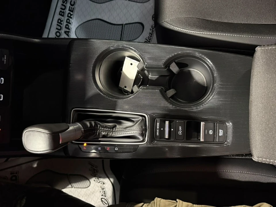 2025 Honda Civic 11th Gen - Image 19 of 31