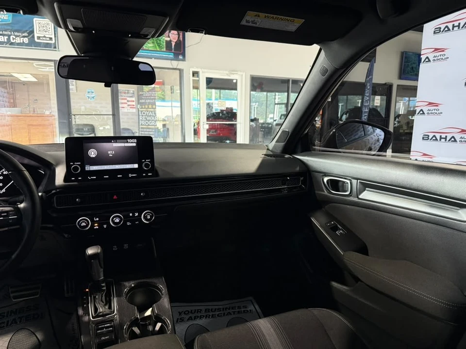 2025 Honda Civic 11th Gen - Image 26 of 31