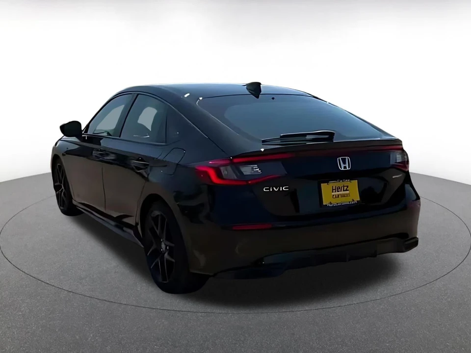 2025 Honda Civic 11th Gen - Image 12 of 31