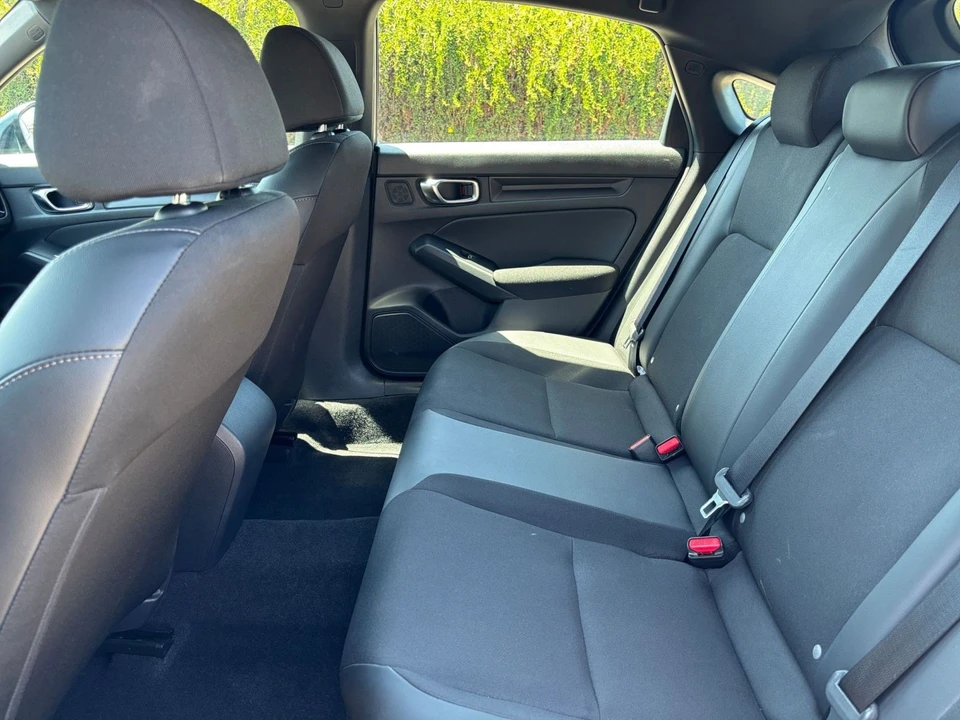2025 Honda Civic 11th Gen - Image 26 of 31