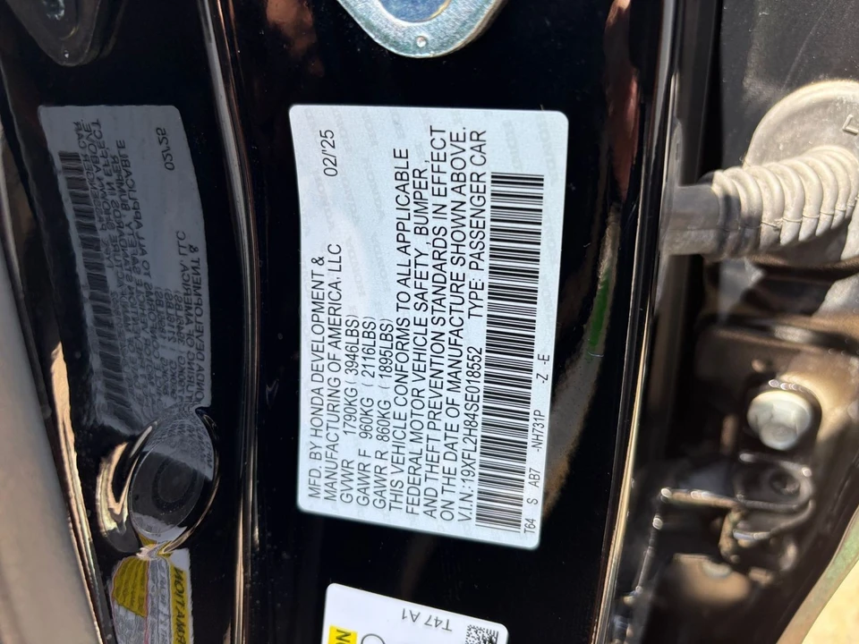 2025 Honda Civic 11th Gen - Image 29 of 31