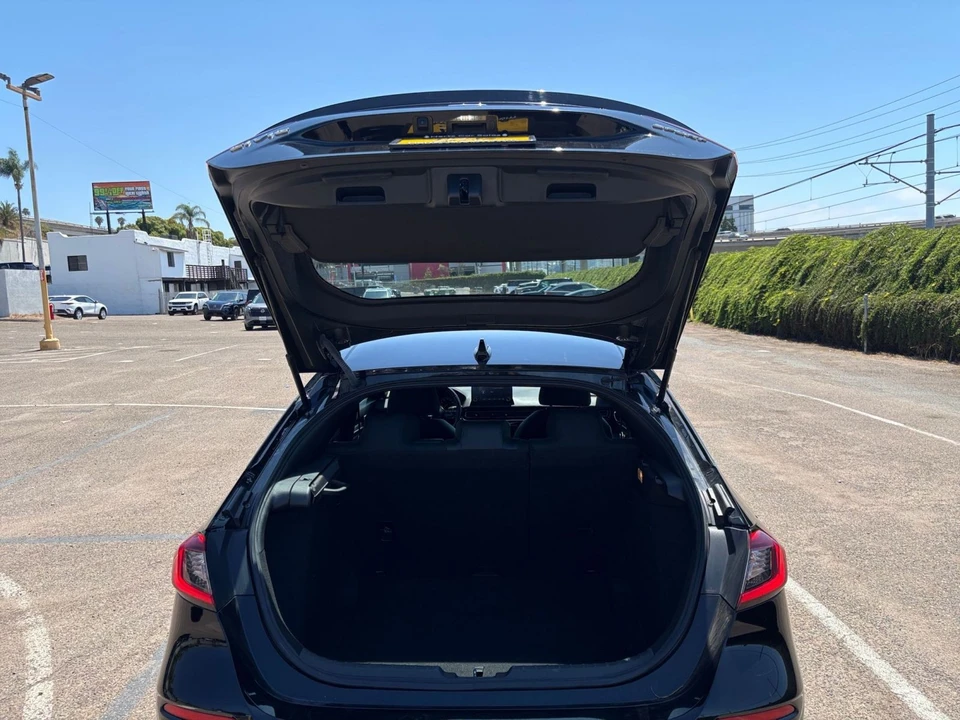 2025 Honda Civic 11th Gen - Image 31 of 31