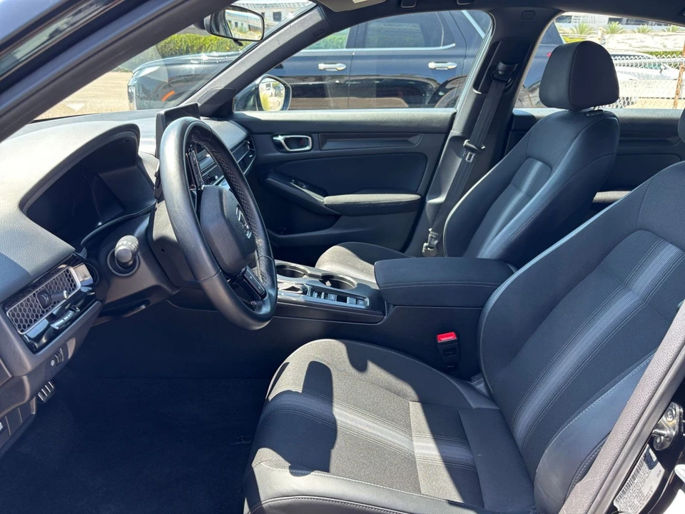 2025 Honda Civic 11th Gen - Image 27 of 31