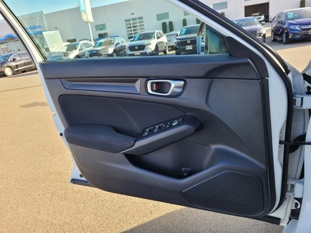 2025 Honda Civic 11th Gen - Image 15 of 27