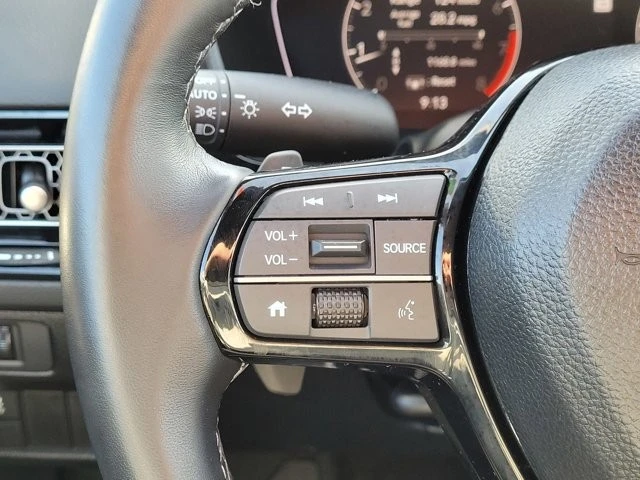 2025 Honda Civic 11th Gen - Image 19 of 27