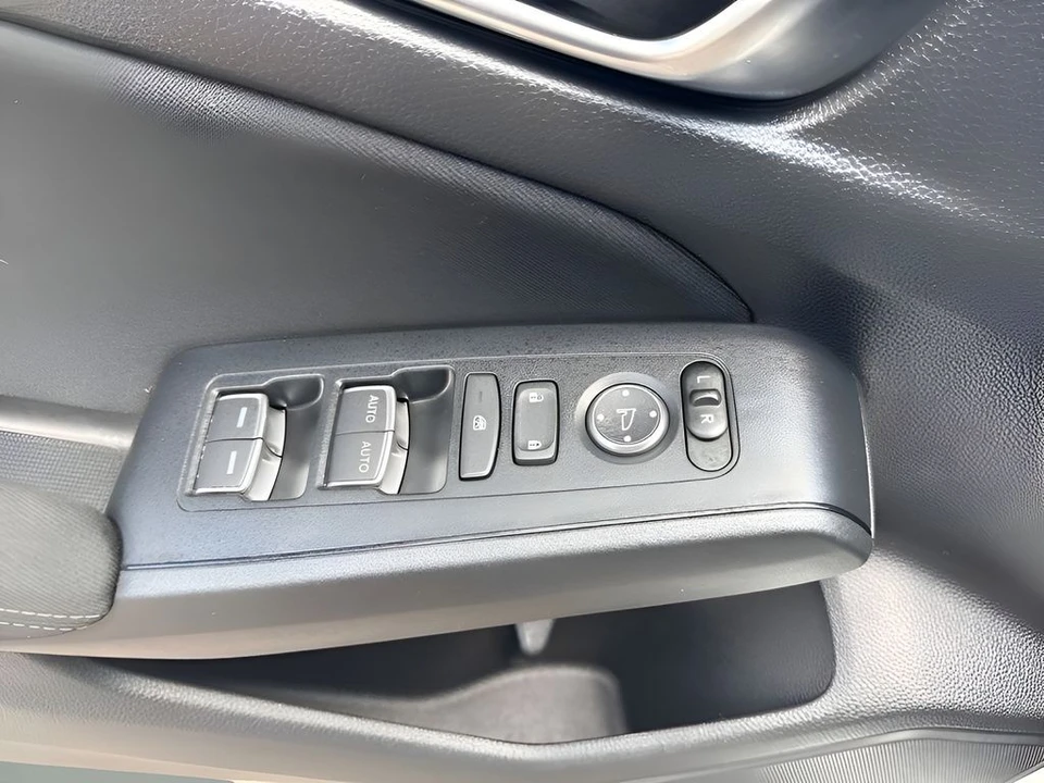 2025 Honda Civic 11th Gen - Image 30 of 31
