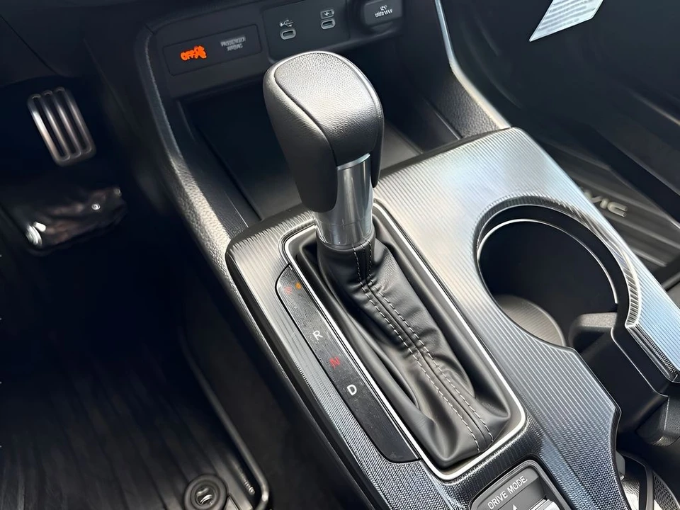 2025 Honda Civic 11th Gen - Image 28 of 31
